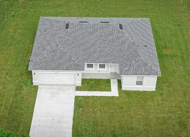 Building Photo - 4033 SW 139th St Rd