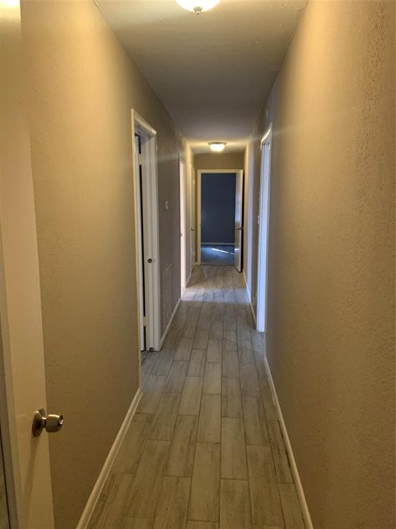 Building Photo - 1005 Fleetwood Dr