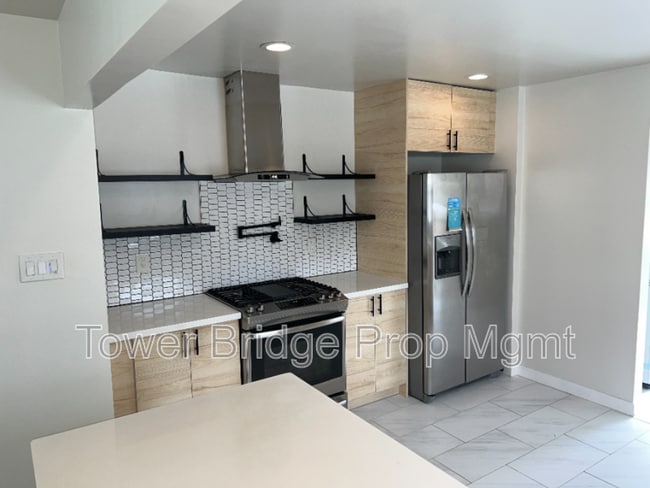 Building Photo - 5724 Callister Ave