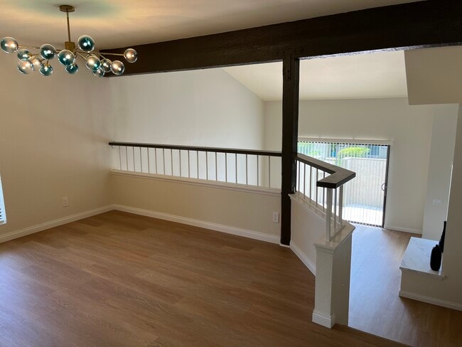 Building Photo - 3304 Caminito Eastbluff