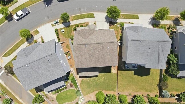 Building Photo - 262 Dawson Dr