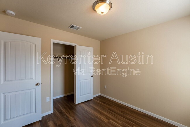 Building Photo - 5828 Roderick Dr