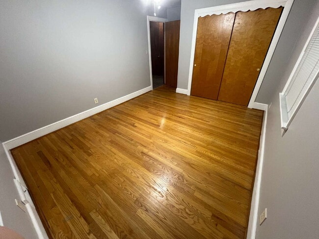 Building Photo - "Charming 3-Bedroom Retreat with Spacious Living in Colfax!"