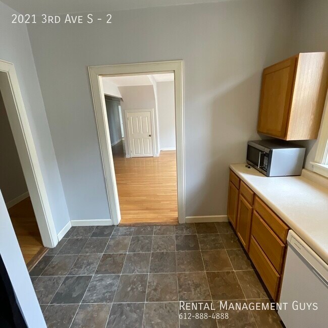 Building Photo - 2021 3rd Ave S