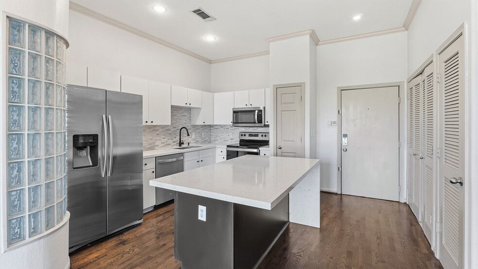 Building Photo - 1441 East St