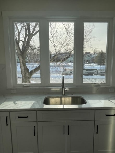 Building Photo - 38 Vernon St