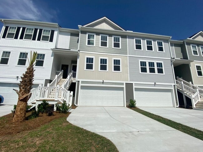 Building Photo - Lovely Townhome in Marshview Commons