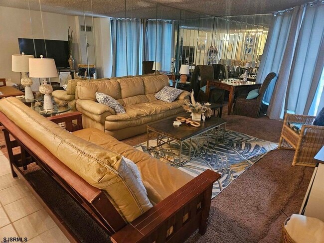 Building Photo - 935 Ocean Ave