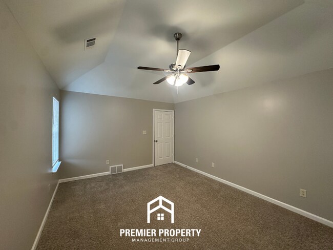 Building Photo - Newly Renovated 3BR Cordova Home | Vaulted Ceilings, Fireplace, 2-Car Garage & Luxury Primary Suite