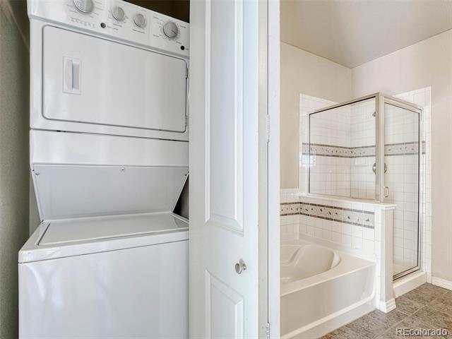 Building Photo - 10176 Park Meadows Dr