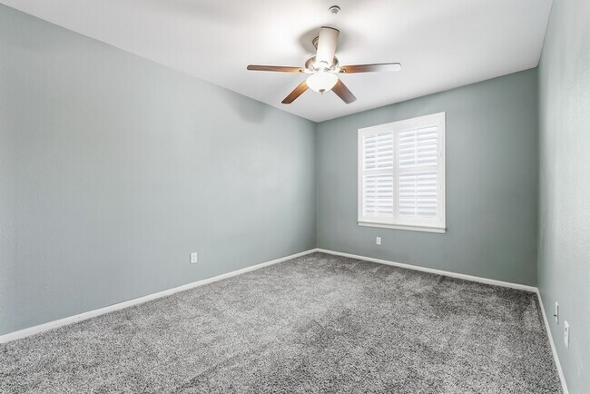 Building Photo - 2174 Desert Hare Ct