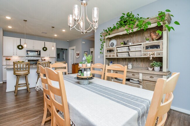 Building Photo - 31430 Stone Ridge Forest Dr