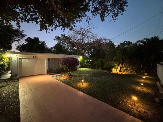 Building Photo - 151 NW 165th St