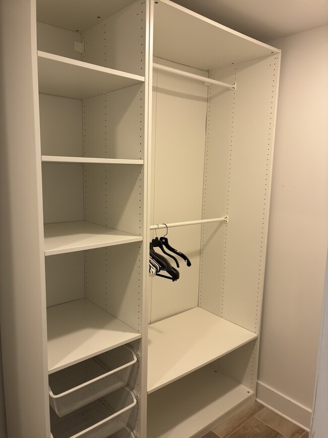 Building Photo - 2 Bedroom 2 Bathroom Apartment