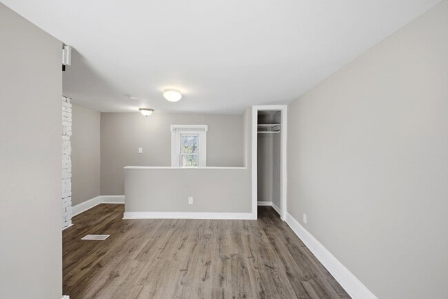 Building Photo - Cozy & Modern 1-Bed, 2-Bath Tiny Home – Renovated in Columbus!