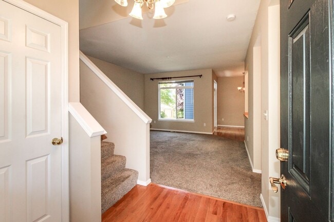 Building Photo - Charming 3-bedroom Craftsman Style DuPont ...