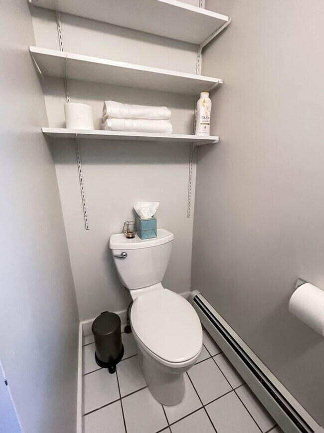 Building Photo - Wooster Sq 2-Bedroom with W/D & Parking