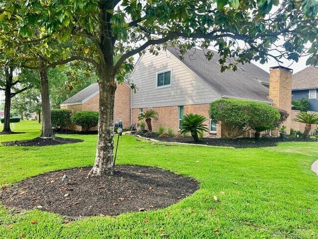 Building Photo - 6726 Saffron Hills Dr