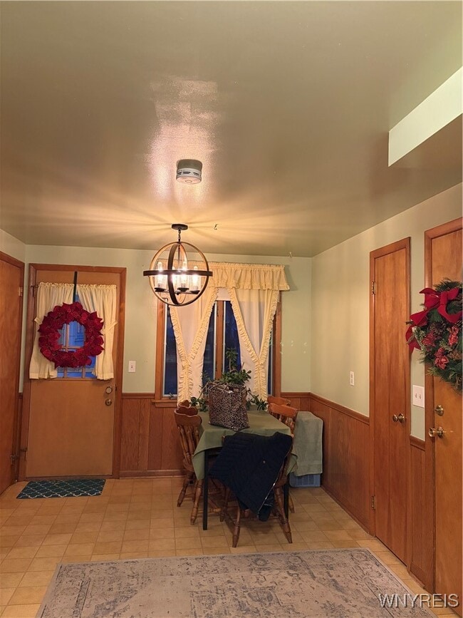 Building Photo - 40 Sweetwood Dr N