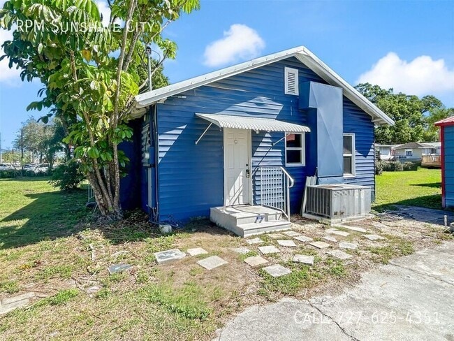 Building Photo - 710 S 50th St