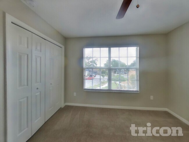 Building Photo - 10636 Deerberry Dr