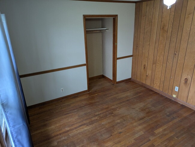 Building Photo - 9314 IL-23