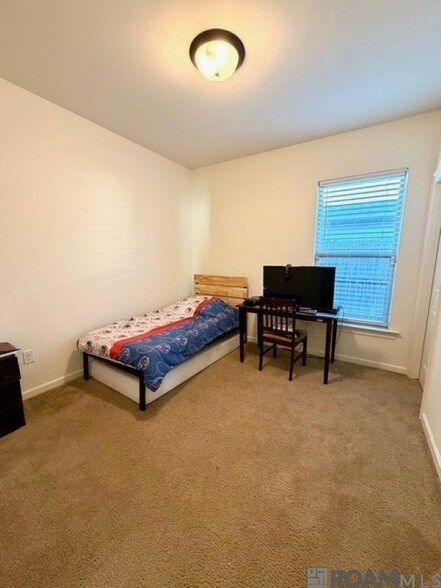 Building Photo - 40087 Trace Ave