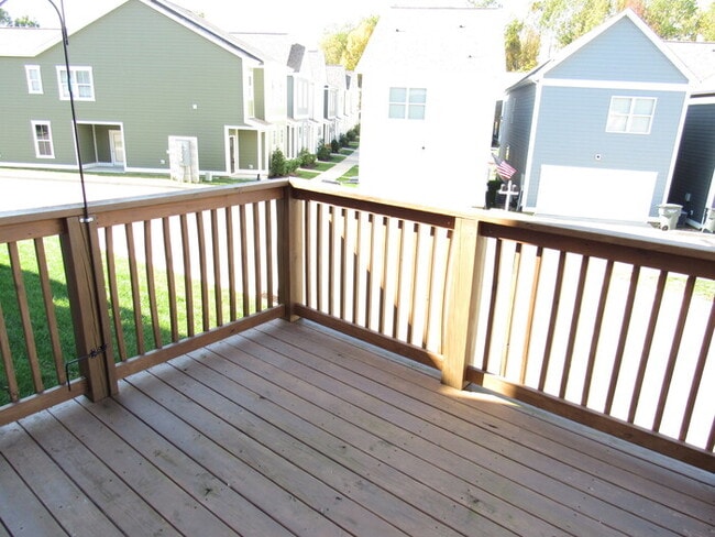 Building Photo - Tulip Grove built in 2017 w/ deck, modern ...