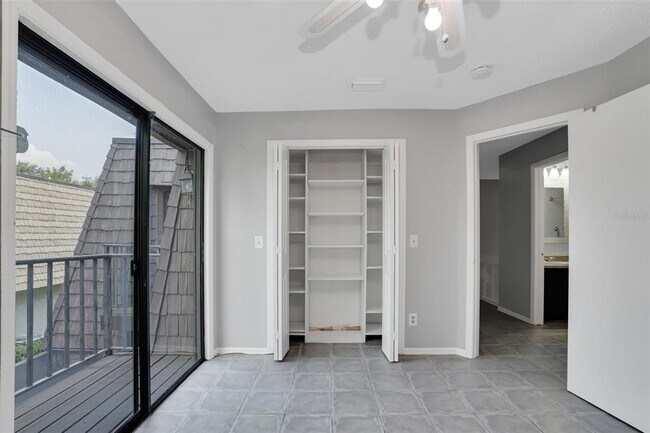 Building Photo - 15217 W Pond Woods Dr