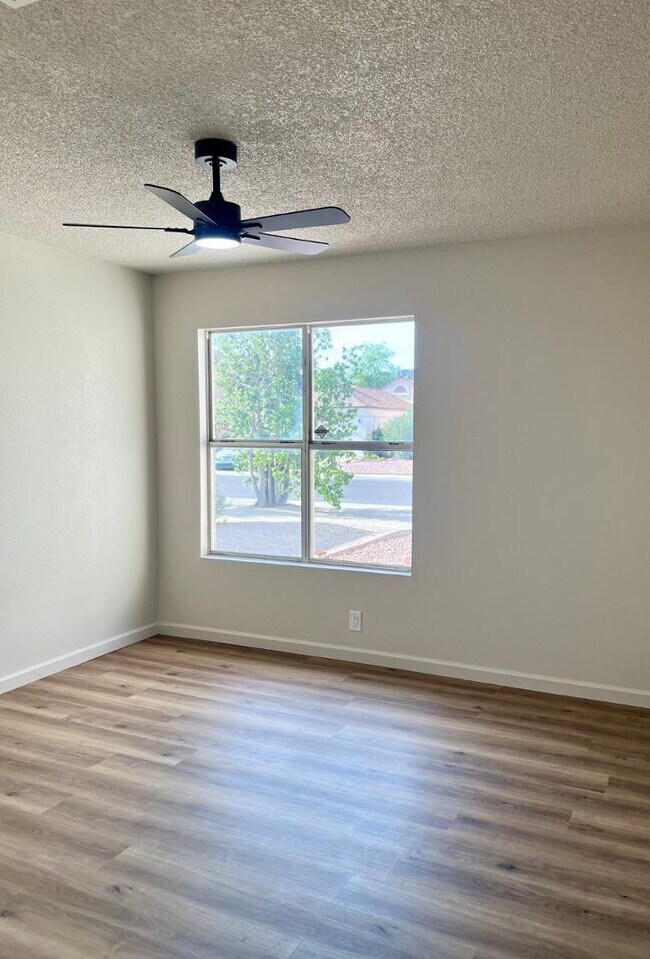 Building Photo - 4043 W Camino Del Rio