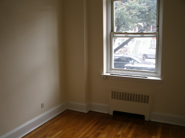 Building Photo - 5301 Glenwood Rd