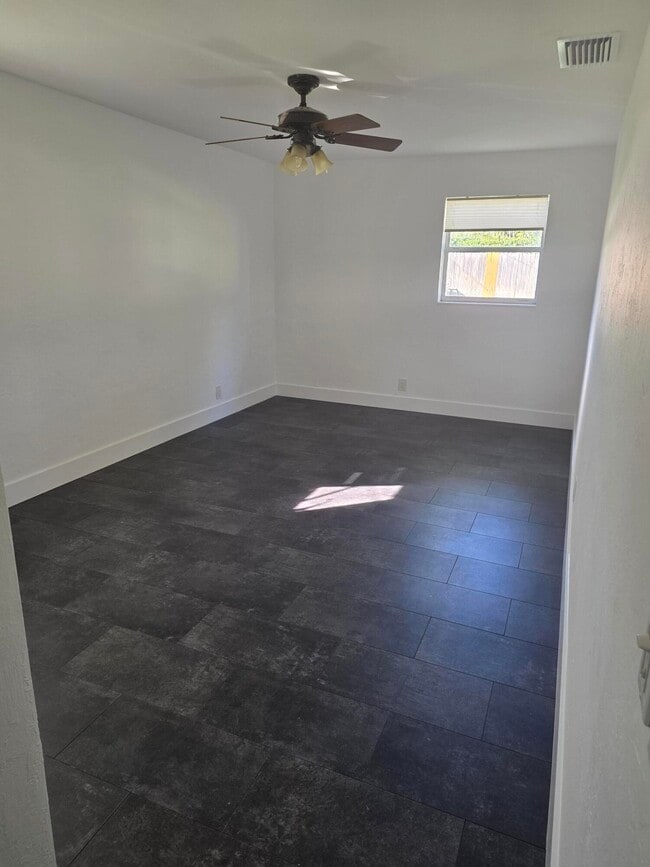 Building Photo - 2645 Old Donald Ross Rd