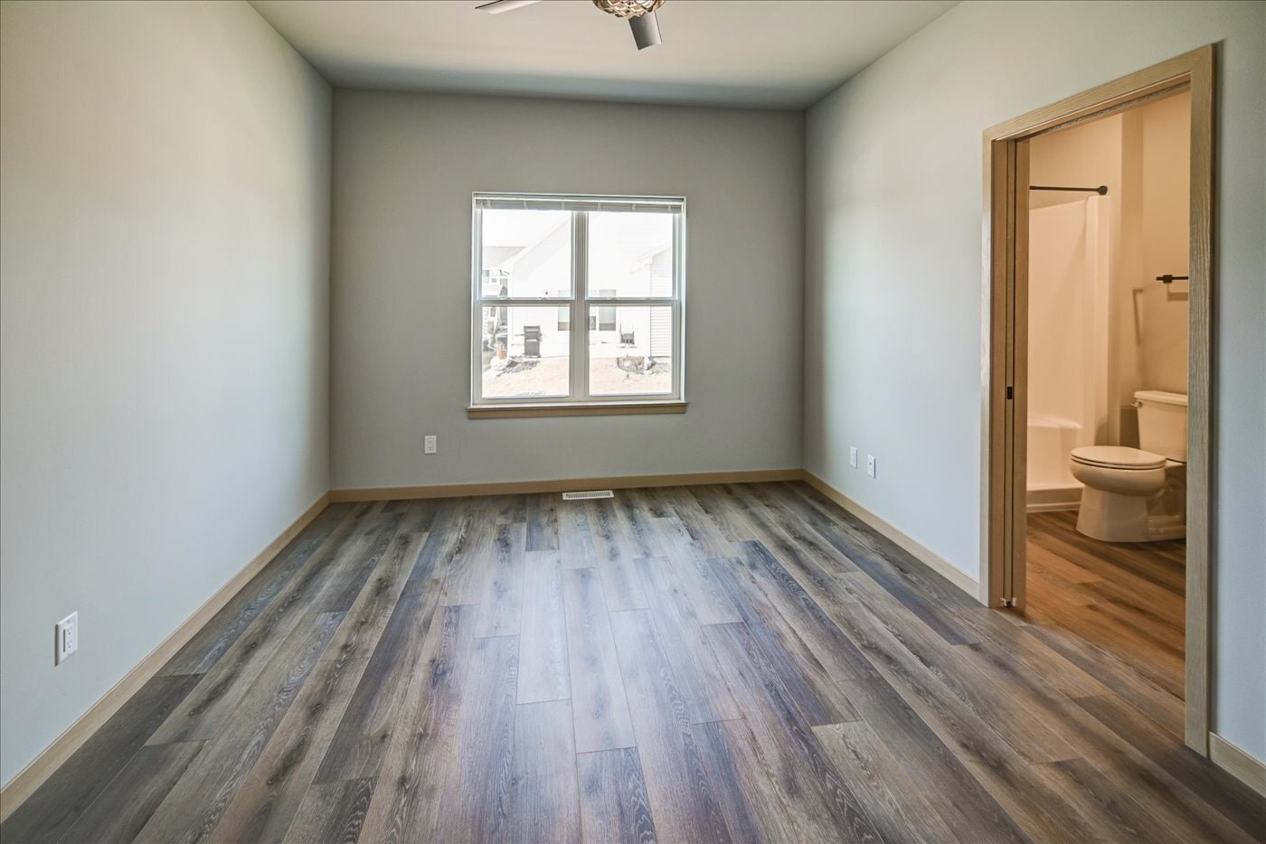 Building Photo - 4831 Suelo Rd