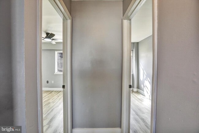 Building Photo - 63 Town Pines Ct