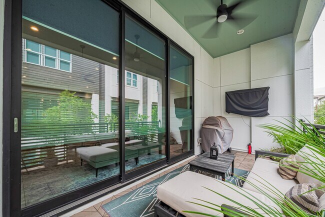 Building Photo - 2608 Rusk St