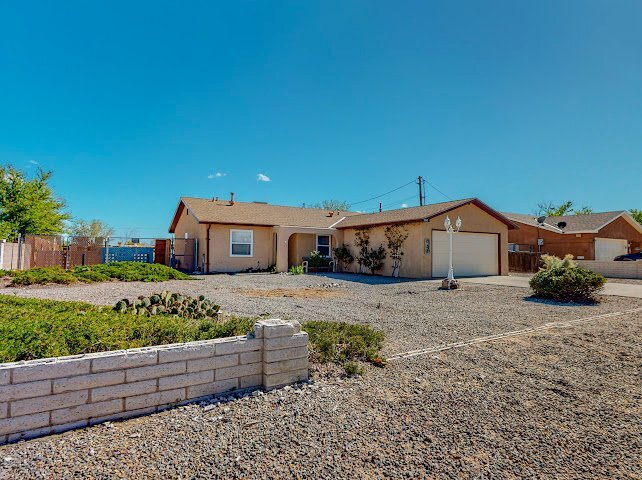 Building Photo - 3010 May Cir SE