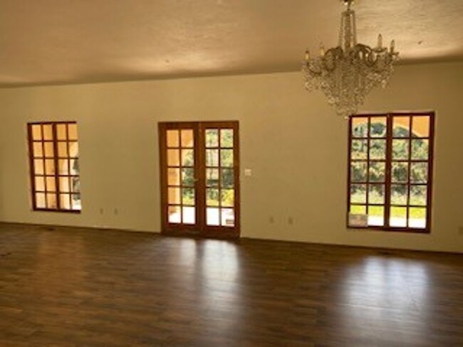 Building Photo - San Benancio Home