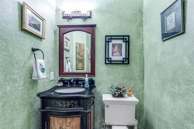 Building Photo - 327 Kahala Dr