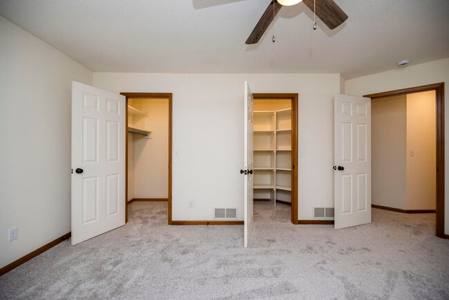 Building Photo - 3508 Berkshire