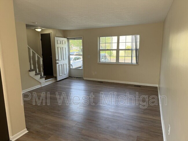 Building Photo - 4254 Bond St
