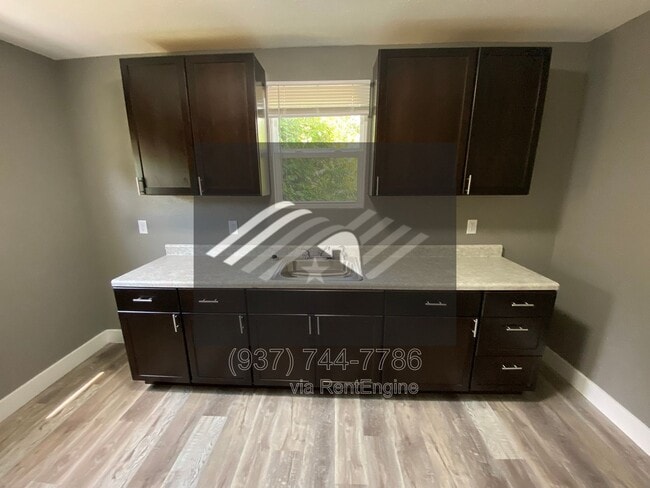 Building Photo - 425 Brooklyn Ave