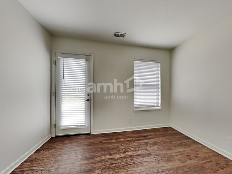 Building Photo - 7903 Whitaker Valley Blvd