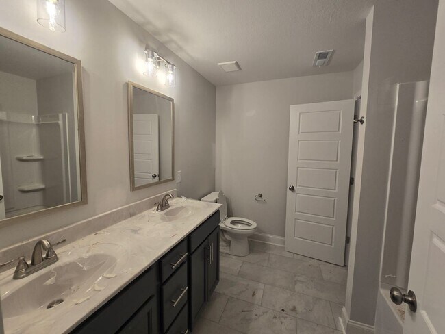Building Photo - Ruby Floor Plan – 5BR/3BA New Construction...