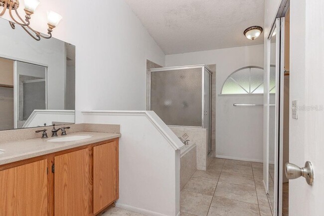 Building Photo - 1465 Eden Dr