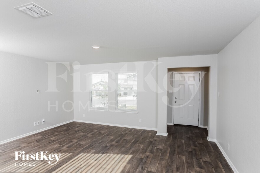 Building Photo - 13923 Morgan Terrace