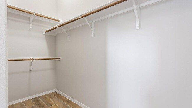 Building Photo - 223 Trailside Ln