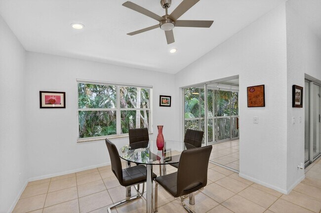 Building Photo - 7910 Laina Ln