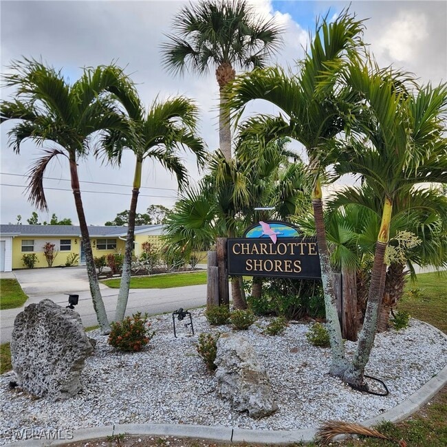 Building Photo - 5651 Genesee Pkwy