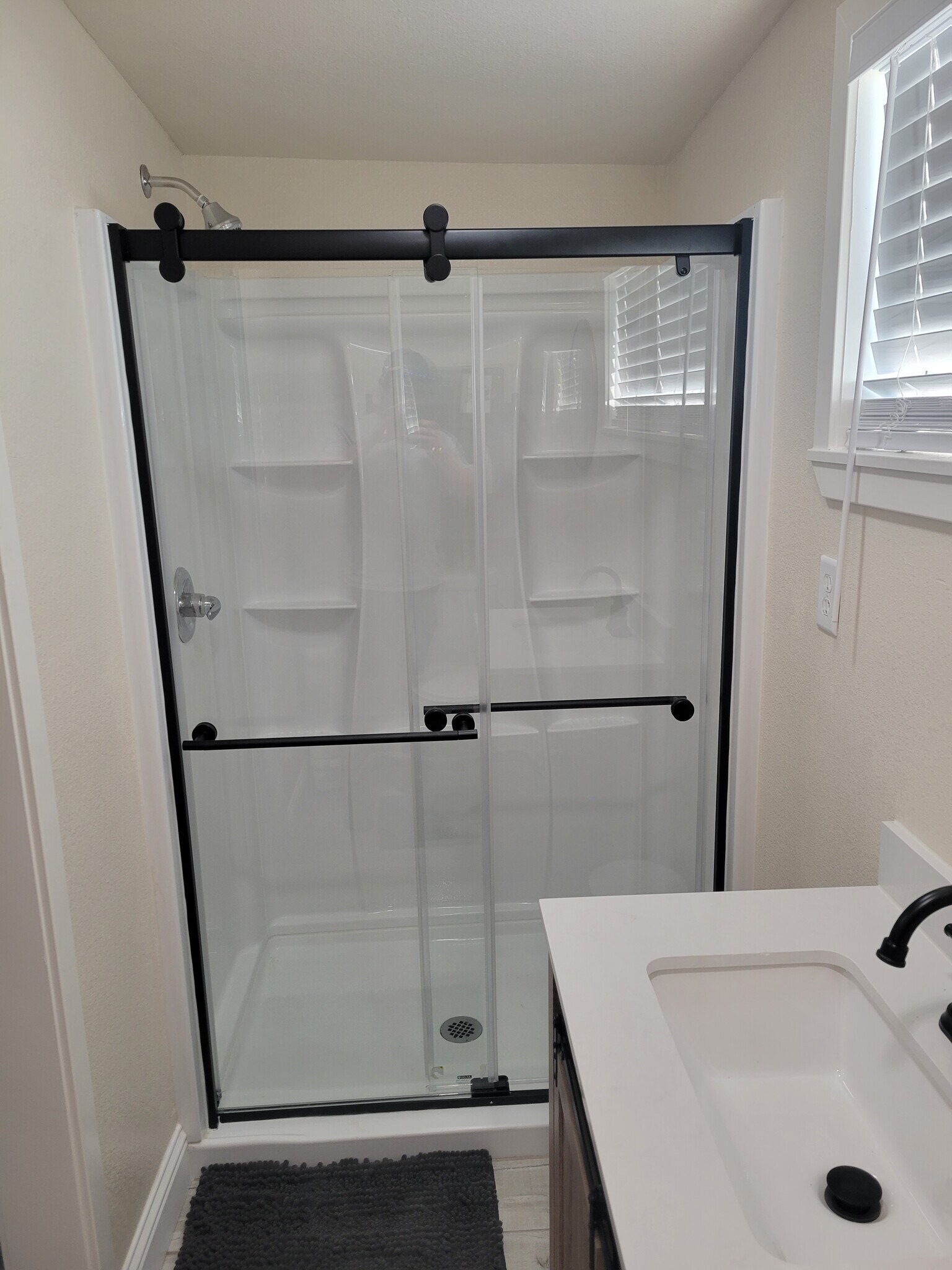 Building Photo - 325 Wilson Ave