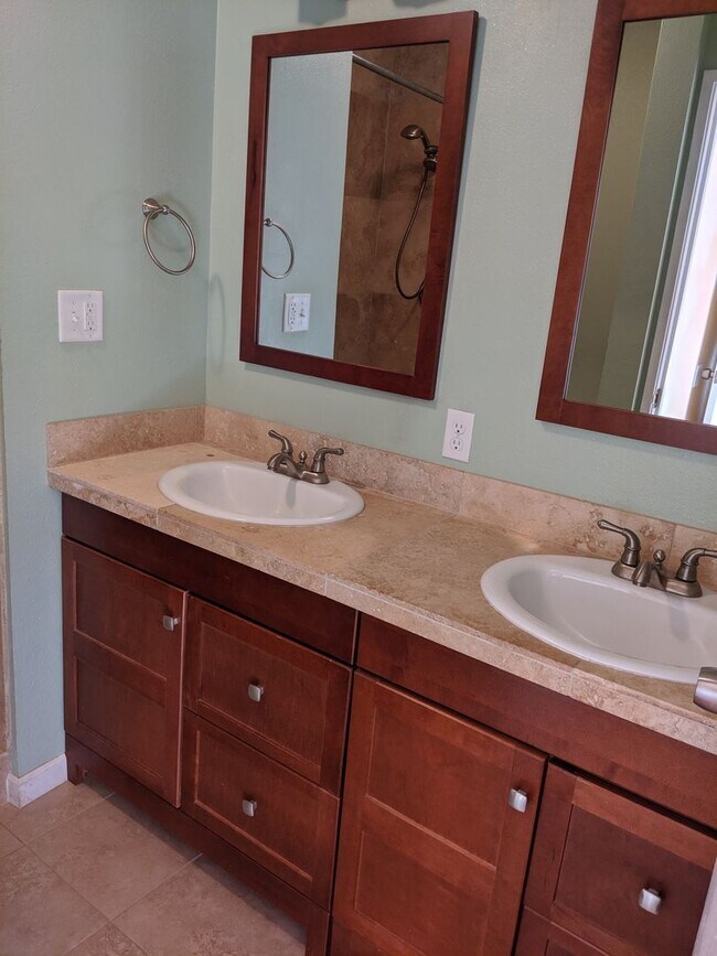 Building Photo - AMAZING 3bed/2bath in Prime Boulder Location! Available July 10th!